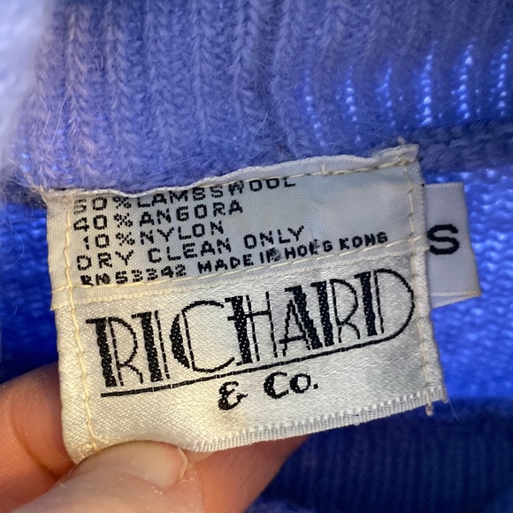 AMAZING VINTAGE lambswool angora sweater! SO soft and cute!! Size US small (S) - Picture 4 of 10